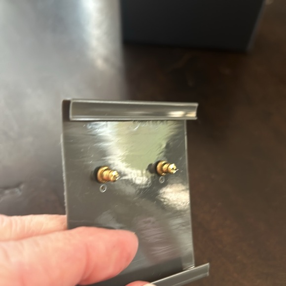 Trifari surgical Steel Posts in yellow gold color- NEW! - Picture 6 of 7